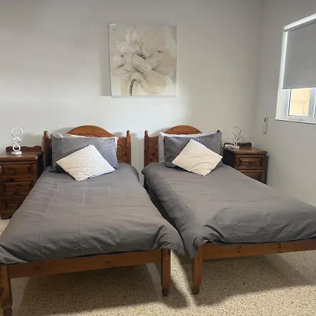 아파트 3 Bdr With Terrace 5 Min Walk To The *